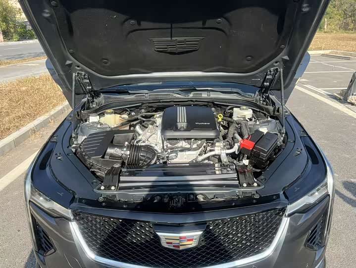 Фото 8 - Cadillac CT4