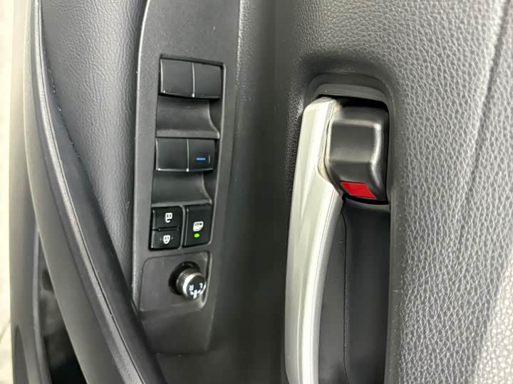 Фото 6 - Toyota Levin