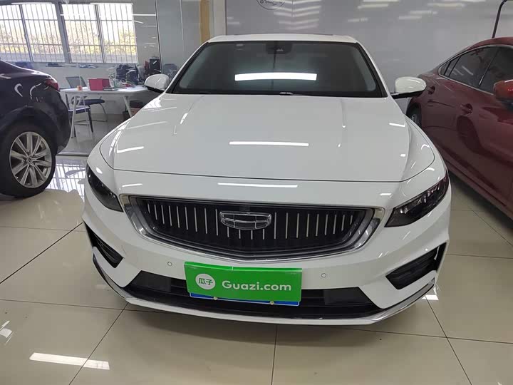 Фото 3 - Geely Preface