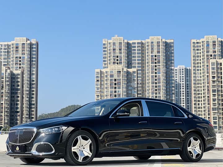 Фото 2 - Mercedes-Benz Maybach S-Class