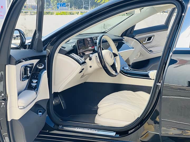 Фото 5 - Mercedes-Benz Maybach S-Class