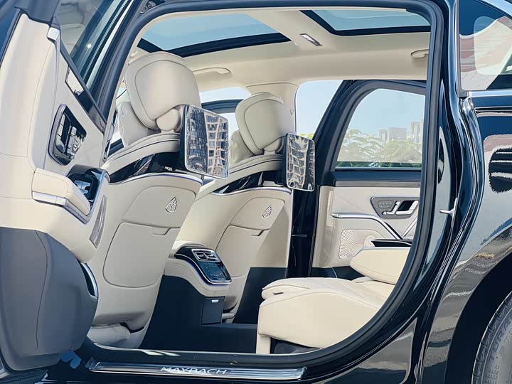 Фото 6 - Mercedes-Benz Maybach S-Class
