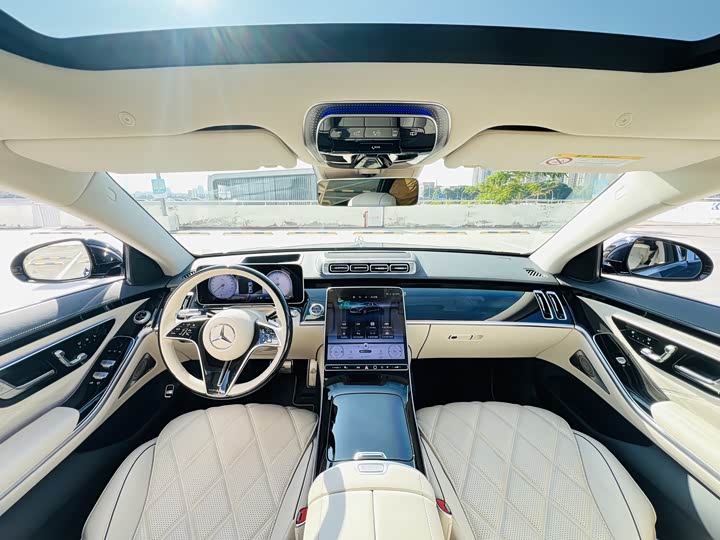 Фото 9 - Mercedes-Benz Maybach S-Class