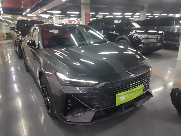 Фото 4 - Changan UNI-V Hybrid