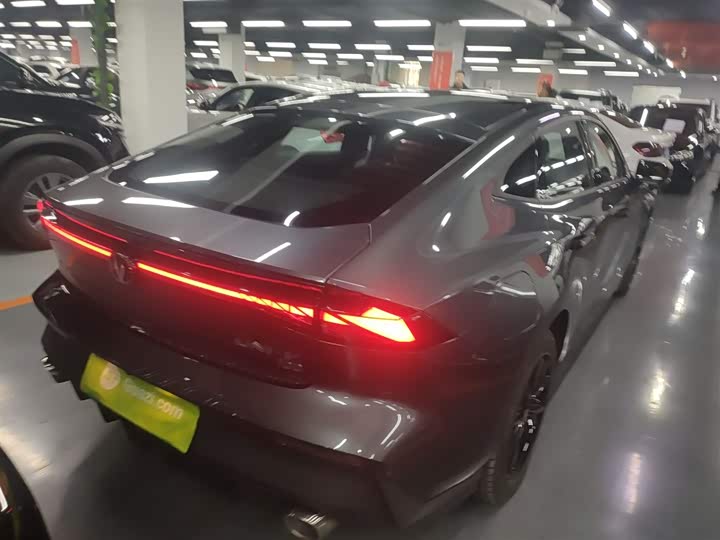 Фото 7 - Changan UNI-V Hybrid