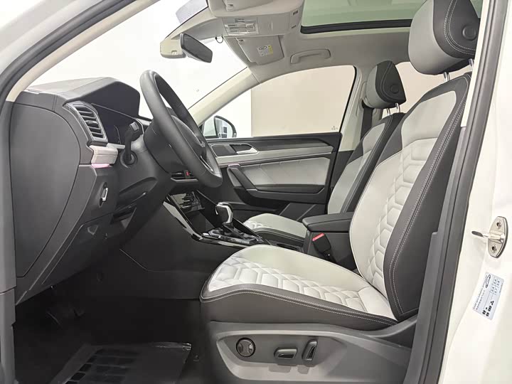 Фото 4 - Volkswagen Tayron