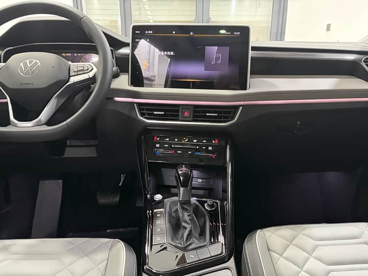 Фото 9 - Volkswagen Tayron