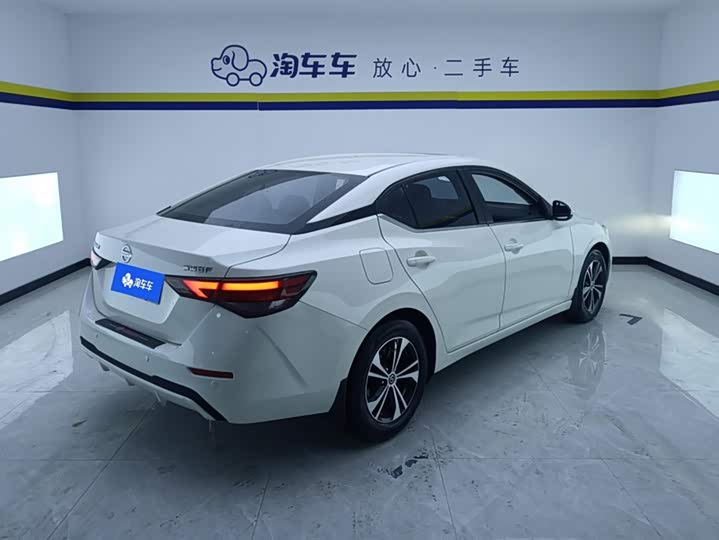 Фото 3 - Nissan Sylphy