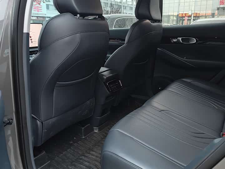 Фото 6 - Geely Galaxy E5