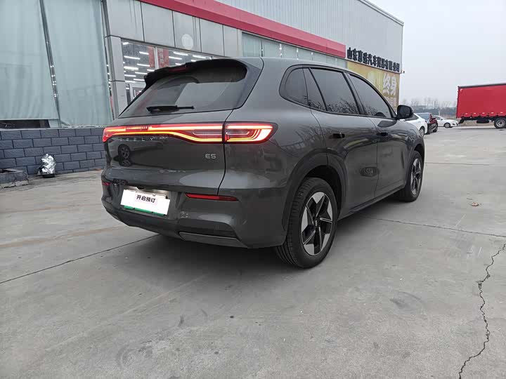 Фото 9 - Geely Galaxy E5