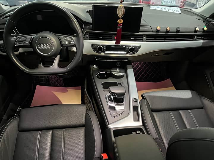 Фото 5 - Audi A4L