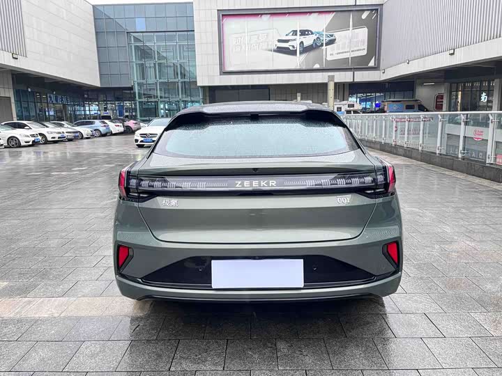 Фото 5 - Zeekr 001