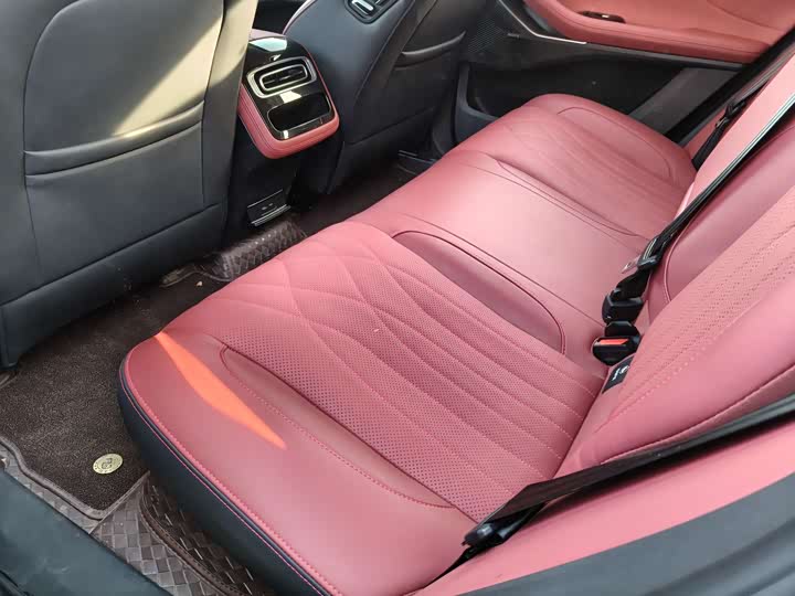 Фото 7 - Exeed RX