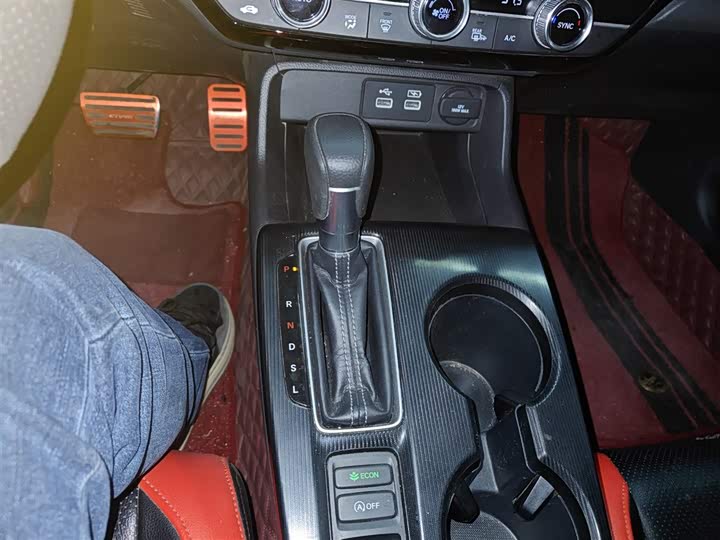 Фото 6 - Honda Civic