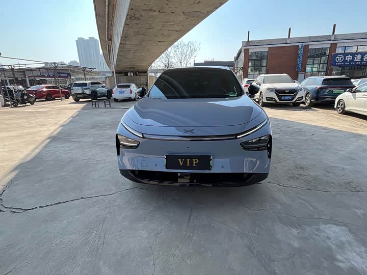 Фото 2 - XPeng G7