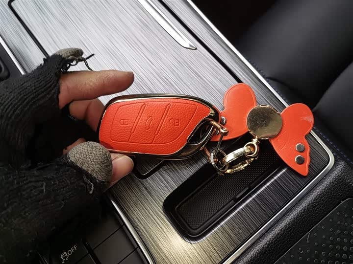 Фото 9 - Roewe RX5