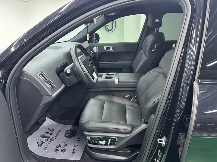 Фото 8 - LiXiang L7