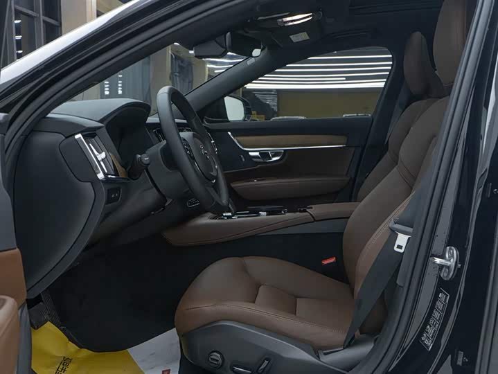 Фото 7 - Volvo S90 Hybrid