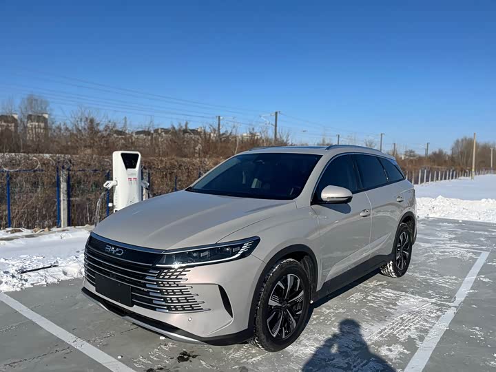Фото 1 - BYD Sea Lion 05 DM-i Hybrid