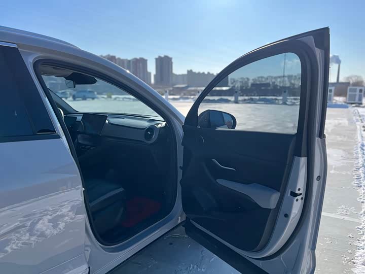 Фото 8 - BYD Sea Lion 05 DM-i Hybrid