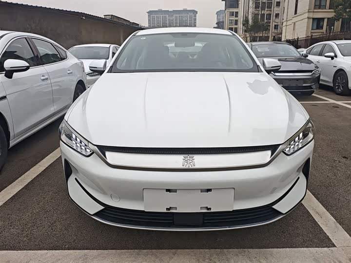 Фото 3 - BYD Qin Plus