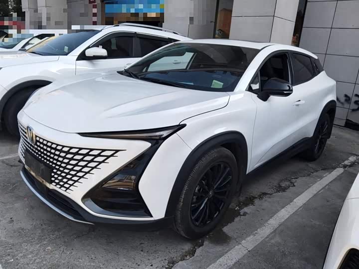 Фото 1 - Changan UNI-T