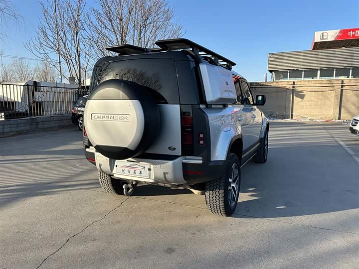 Фото 6 - Land Rover Defender