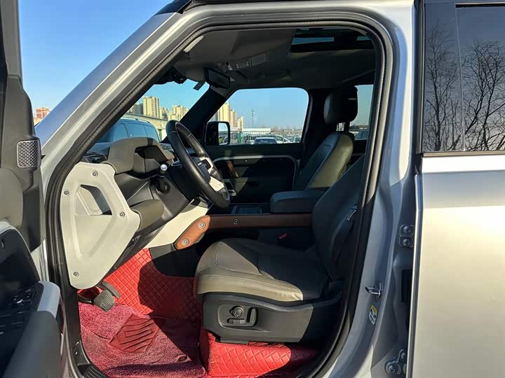 Фото 8 - Land Rover Defender