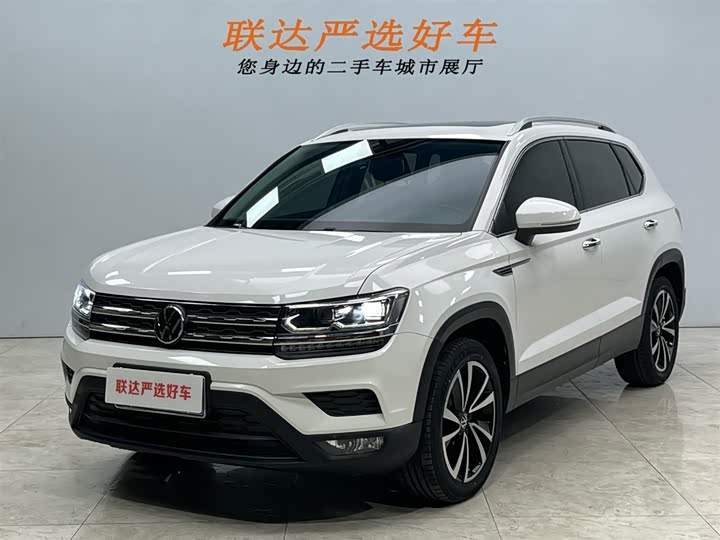 Фото 1 - Volkswagen Tharu