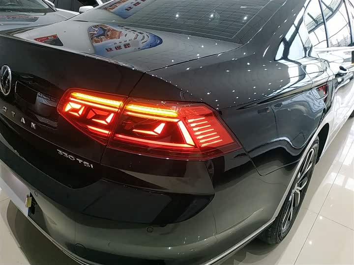 Фото 8 - Volkswagen Magotan