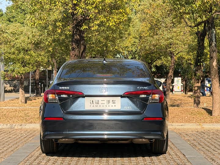 Фото 6 - Honda Civic