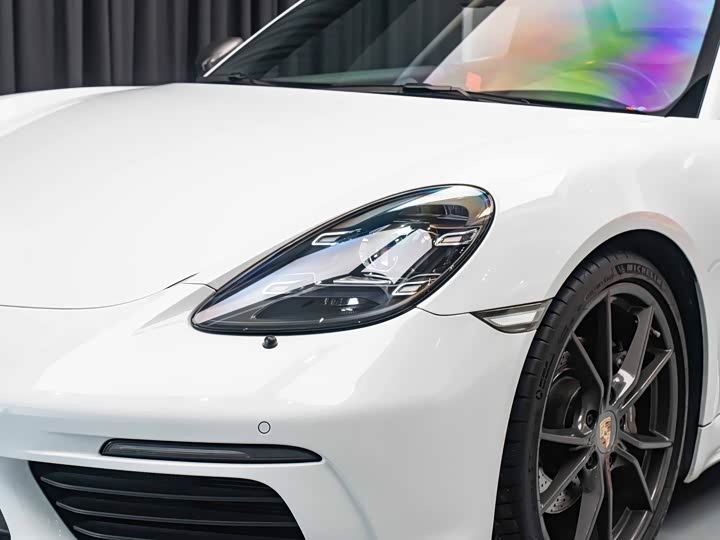 Фото 3 - Porsche 718