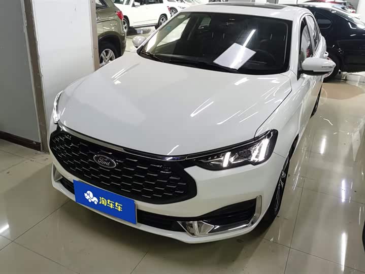 Фото 1 - Ford Escort