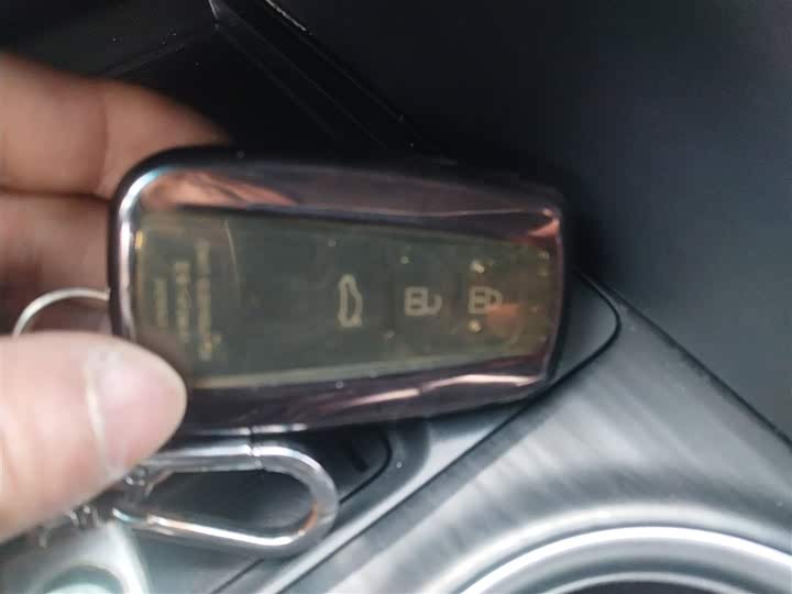 Фото 9 - Toyota Camry