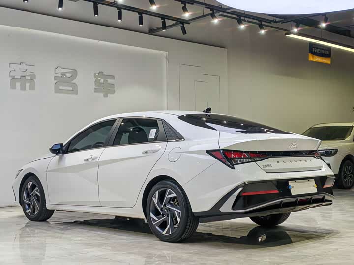 Фото 4 - Hyundai Elantra N line