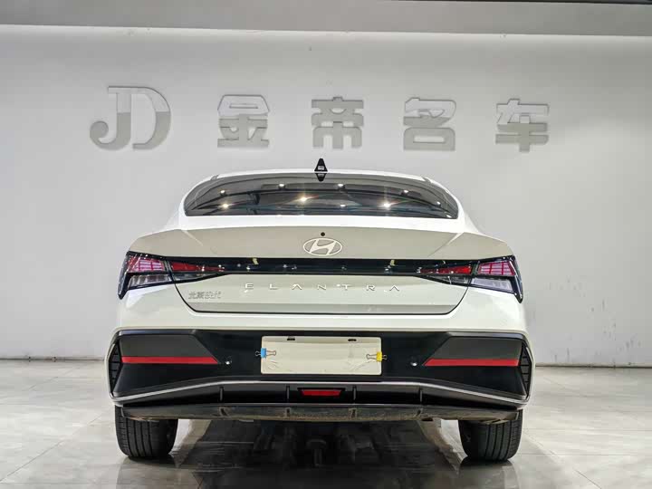 Фото 5 - Hyundai Elantra N line