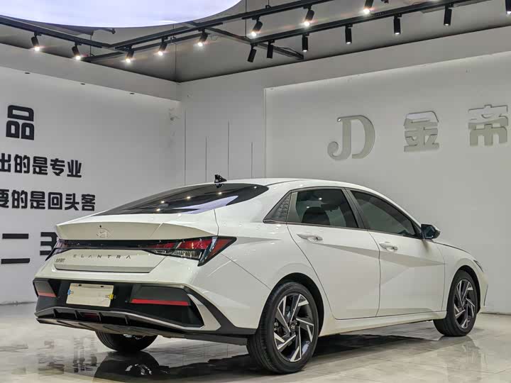 Фото 6 - Hyundai Elantra N line