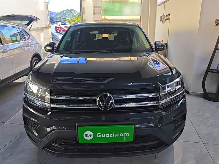 Фото 3 - Volkswagen Tharu