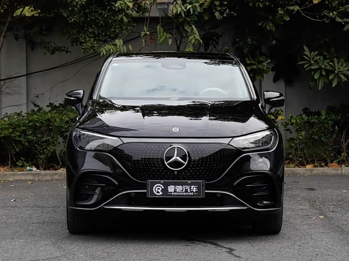 Фото 3 - Mercedes-Benz EQE SUV