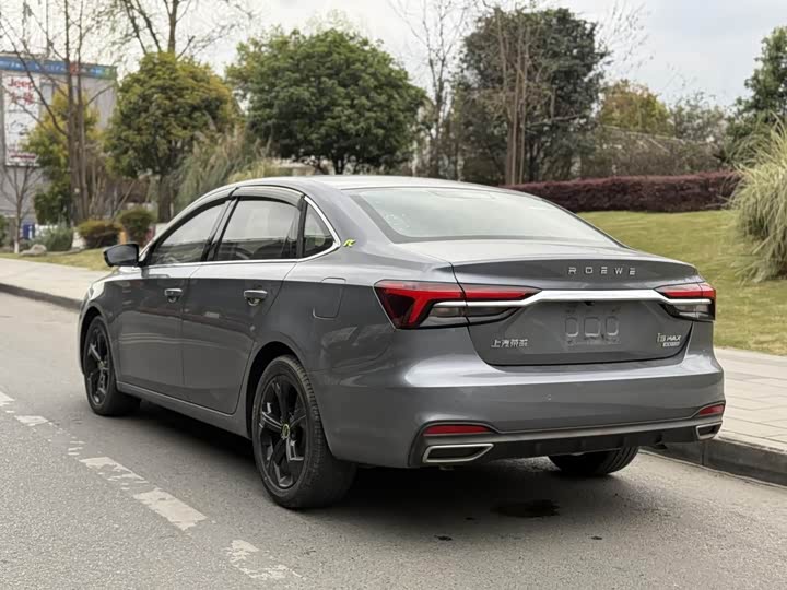 Фото 8 - Roewe i6 Max