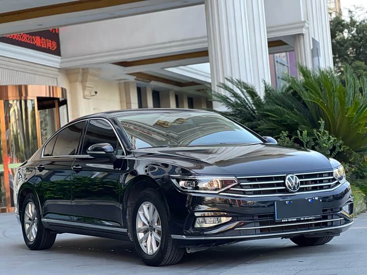 Фото 3 - Volkswagen Magotan