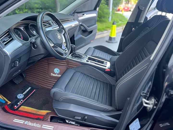 Фото 4 - Volkswagen Magotan