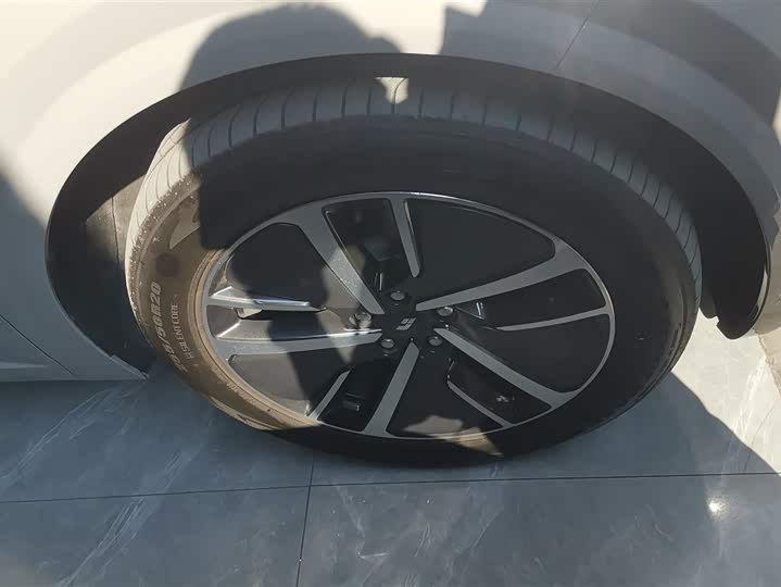 Фото 6 - LiXiang L6