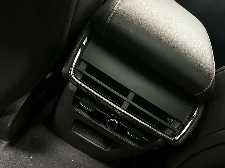 Фото 9 - Ford Mondeo