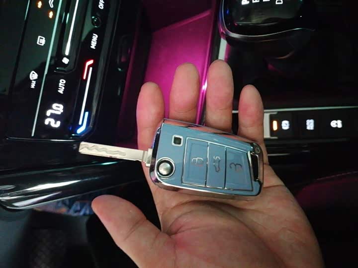 Фото 9 - Volkswagen Tayron