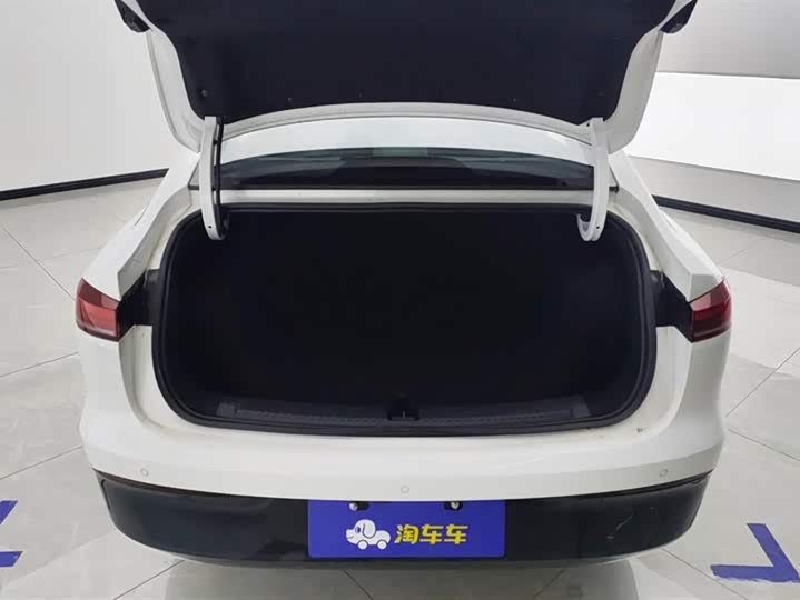 Фото 4 - Roewe D6