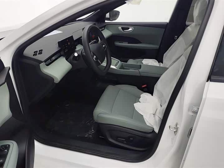 Фото 9 - Roewe D6