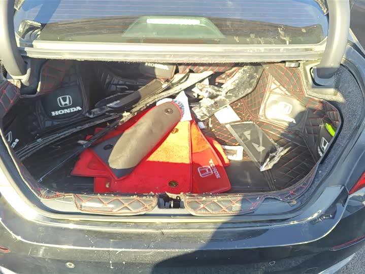 Фото 4 - Honda Inspire