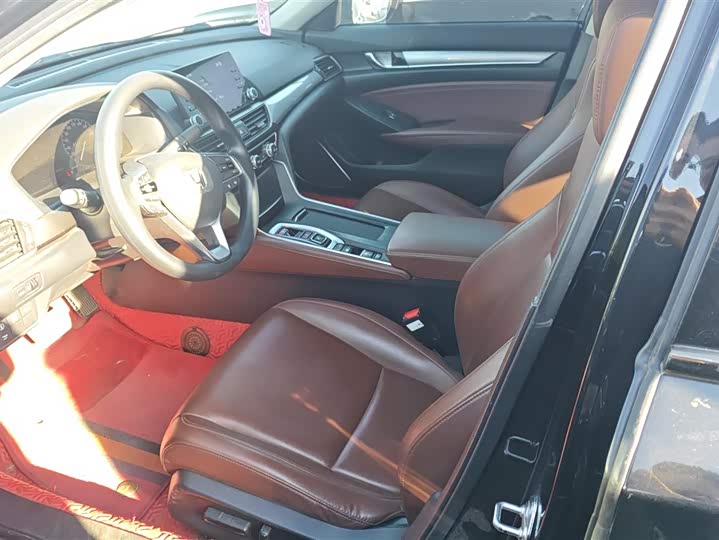 Фото 9 - Honda Inspire