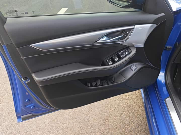 Фото 7 - Cadillac CT5